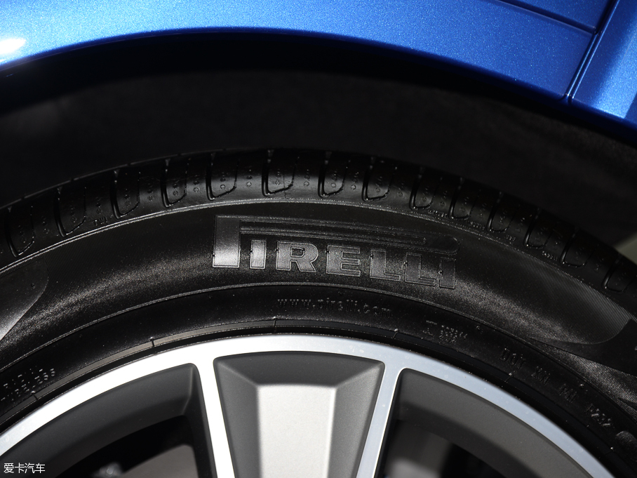 2016WQ7 40 TFSI S line\