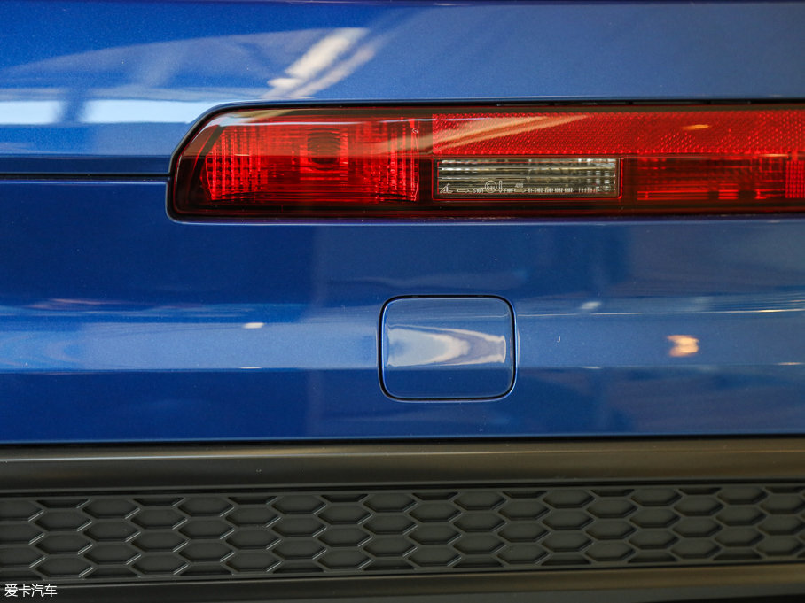 2016WQ7 45 TFSI S line\