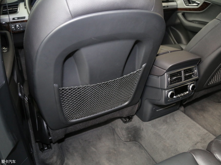 2016WQ7 45 TFSI S line\