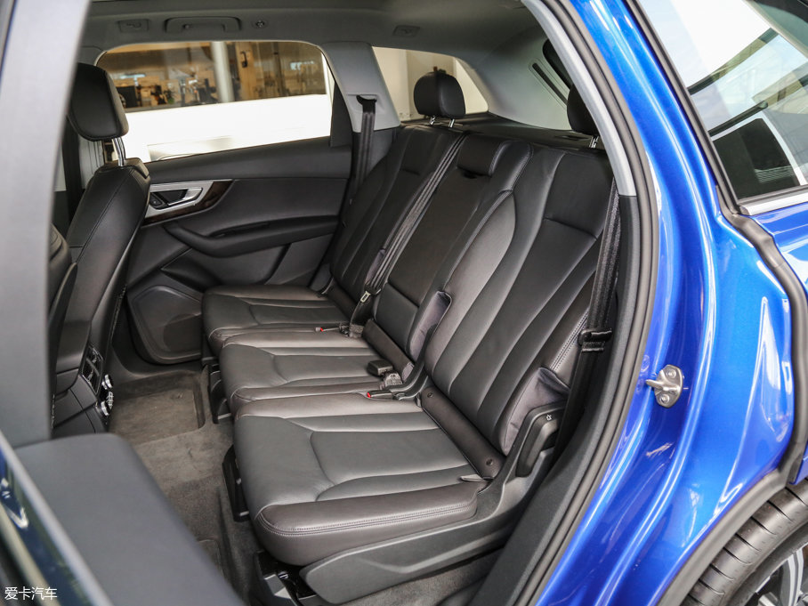 2016WQ7 45 TFSI S line\