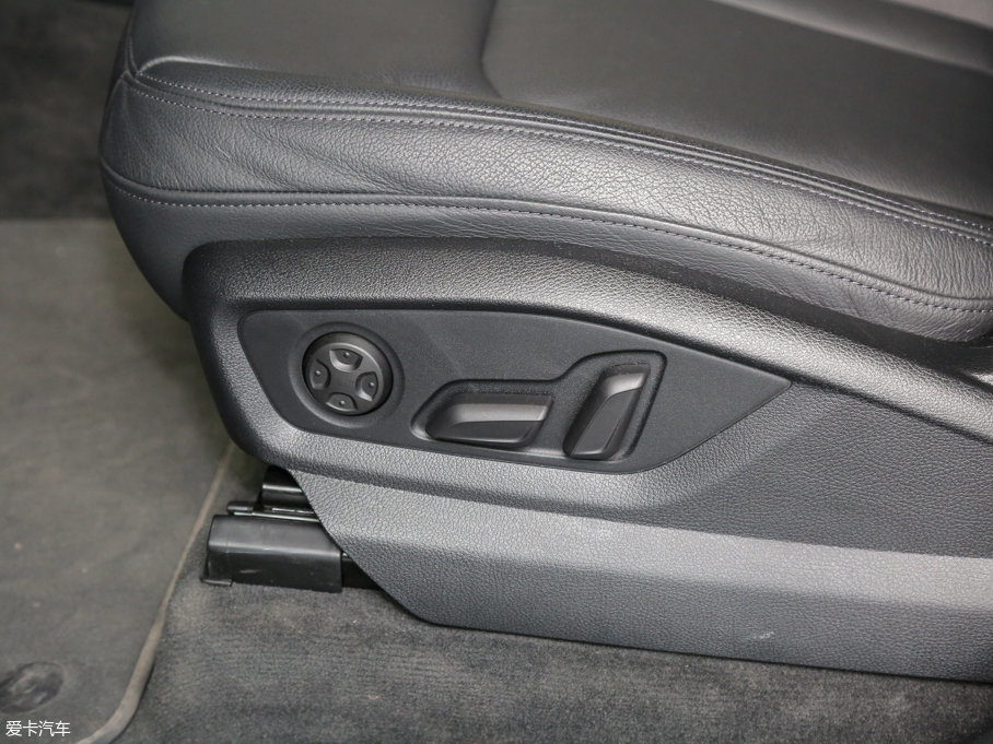 2016?yun)WQ7 45 TFSI S line\(yn)(dng)