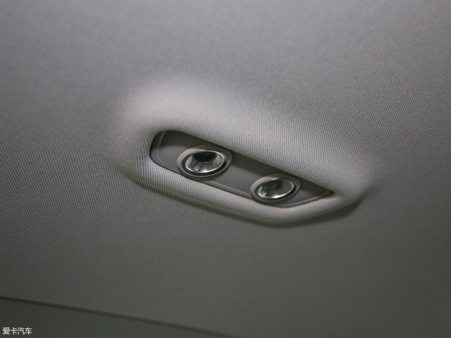 2016WQ7 45 TFSI S line\