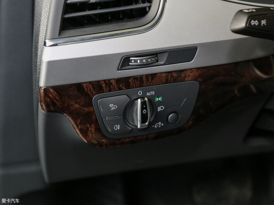 2016WQ7 45 TFSI S line\(yn)