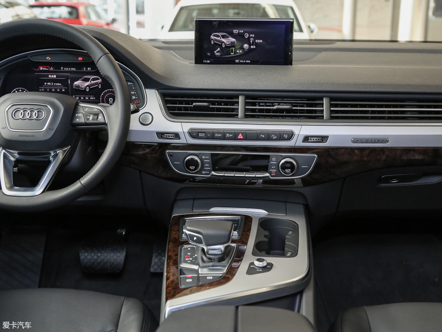 2016WQ7 45 TFSI S line\