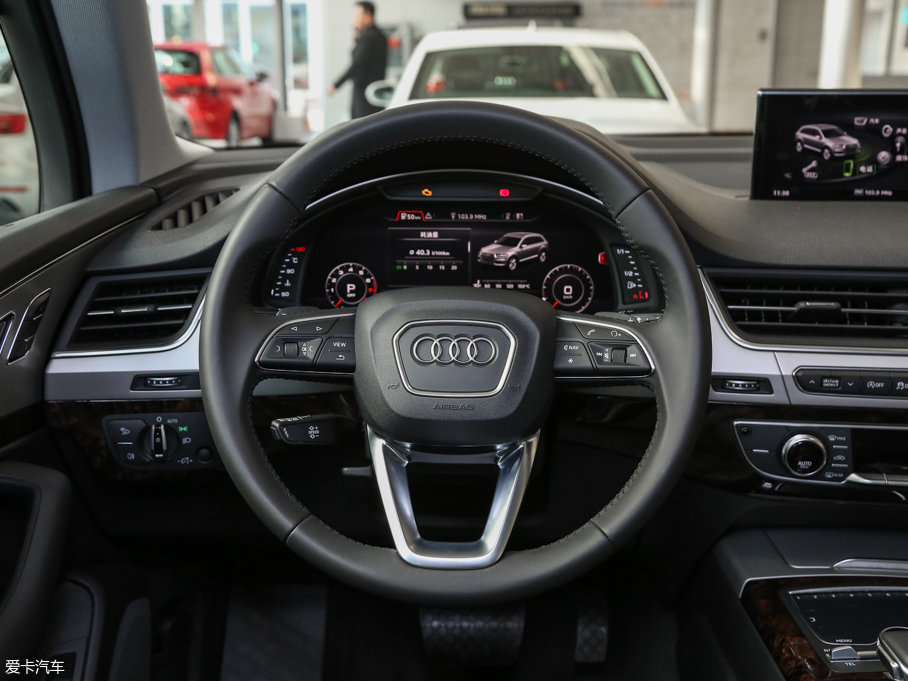 2016WQ7 45 TFSI S line\