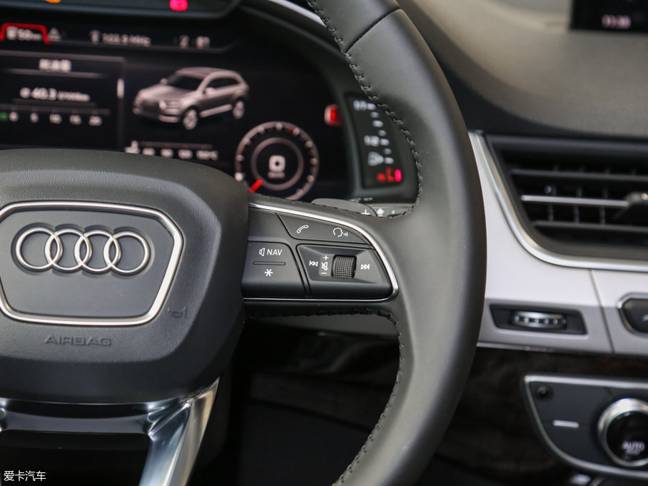 2016WQ7 45 TFSI S line\