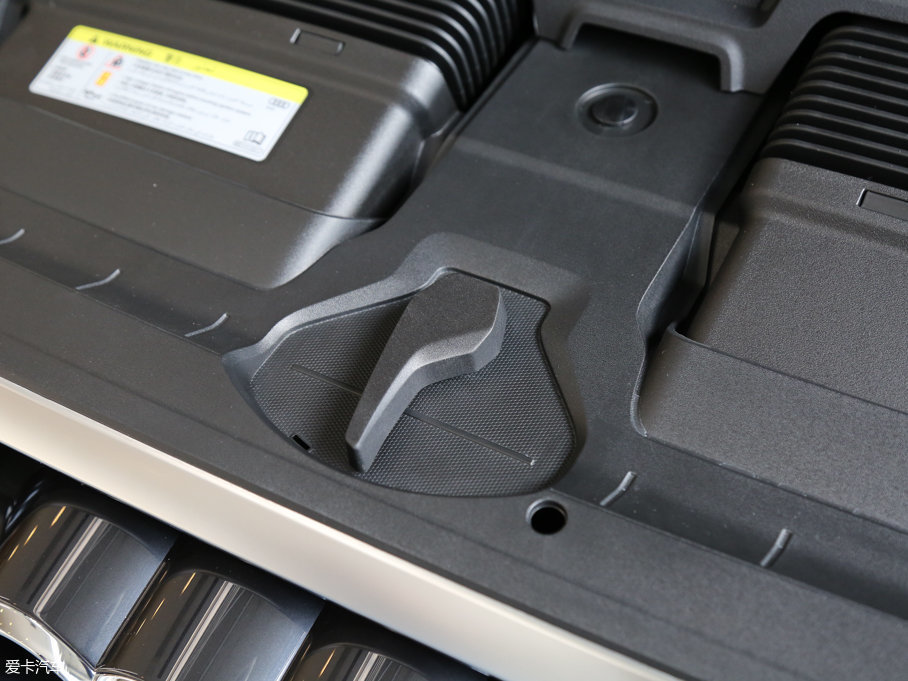 2016WQ7 45 TFSI S line\