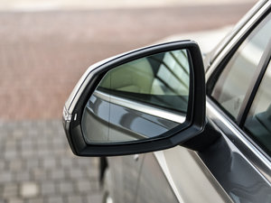 201645 TFSI S line\ ^