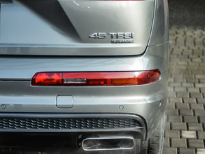 201645 TFSI S line\ ^