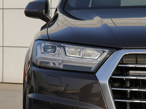 201645 TFSI S line\ ^