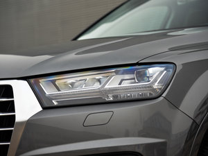 201640 TFSI S line\(yn)(dng) (x)(ji)^