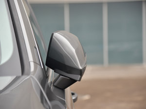 201640 TFSI S line\(yn)(dng) (x)(ji)^