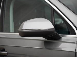 201640 TFSI S line\(yn)(dng) (x)(ji)^