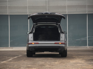 201640 TFSI S line\ ^