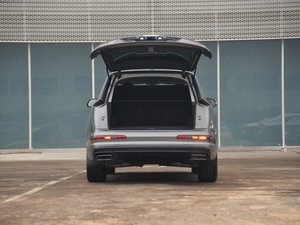 201640 TFSI S line\ ^