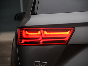 201640 TFSI S line\ ^