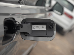 201640 TFSI S line\ ^