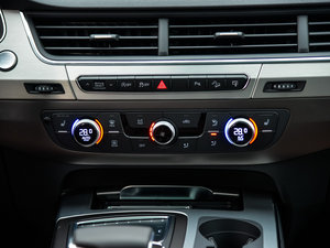 201640 TFSI S line\ {{