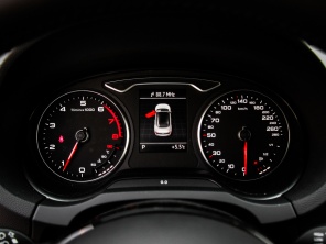 奧迪(進(jìn)口)2015款?yuàn)W迪A3敞篷