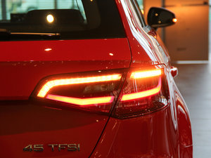 201545 TFSI S Line \ ^