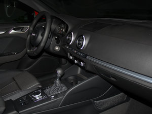 201545 TFSI S Line \ g