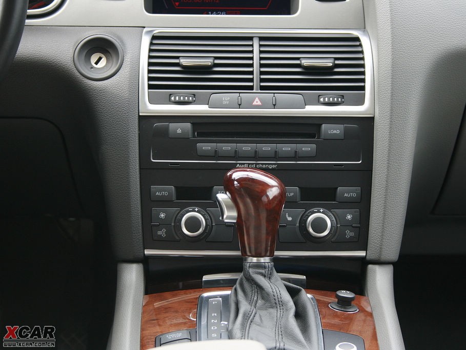 2009��W��Q7 4.2L quattro���A��