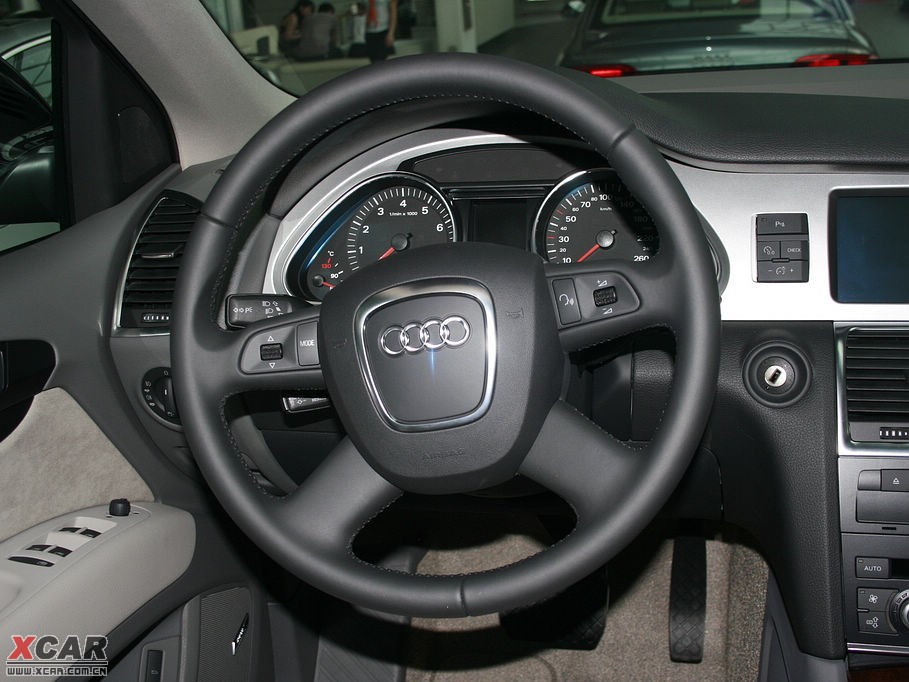 2009��W��Q7 4.2L quattro���A��