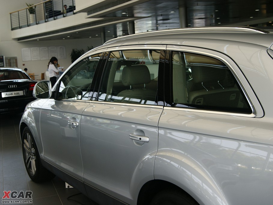 2009��W��Q7 4.2L quattro���m��