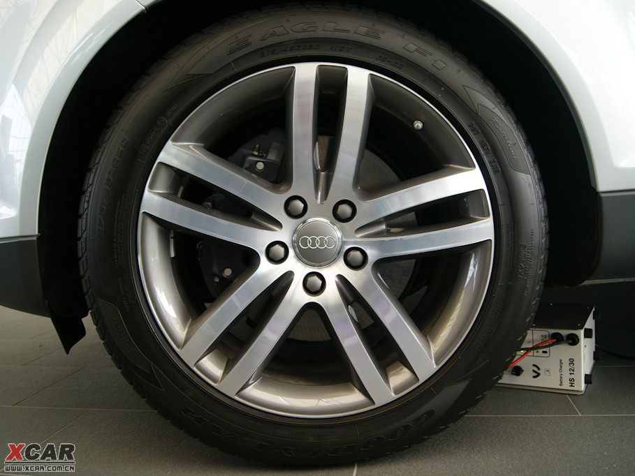 2009��W��Q7 4.2L quattro���m��