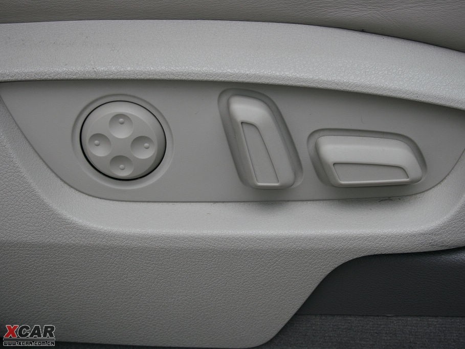 2009��?yu��n)W��Q7 4.2L quattro���A��