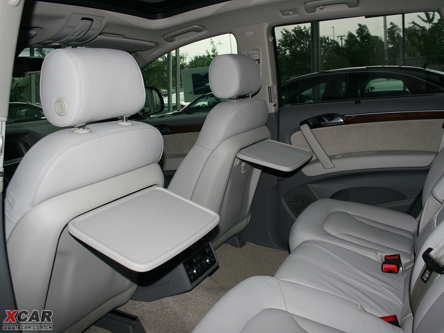 2009��W��Q7 4.2L quattro���A��