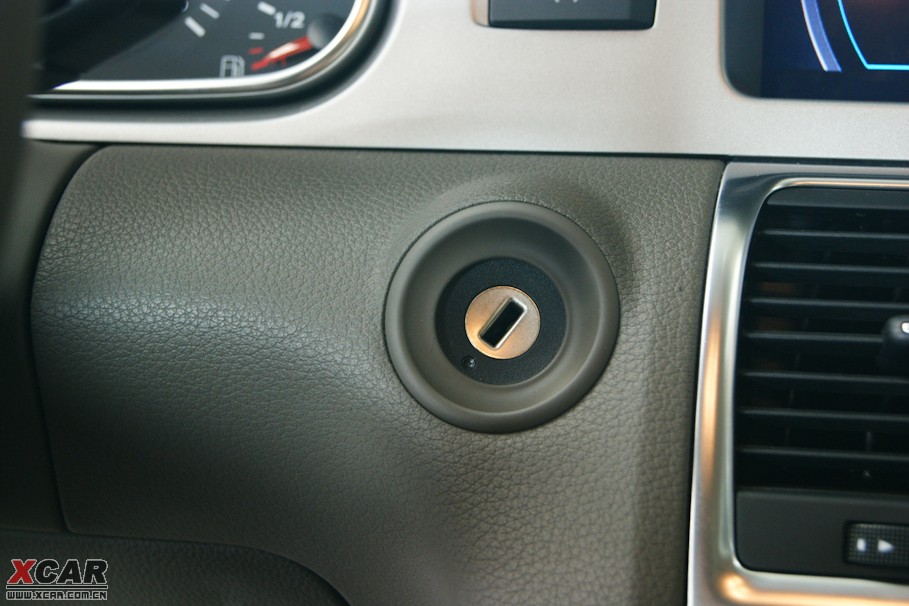 2009��W��Q7 4.2L quattro���m��