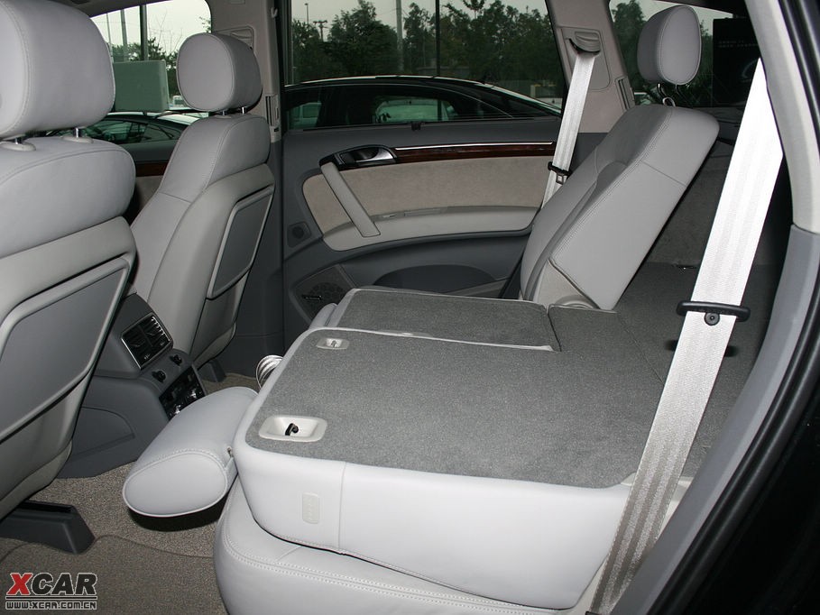 2009��W��Q7 4.2L quattro���A��