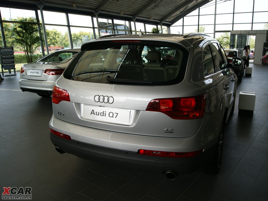 2009?yun)WQ7 4.2L quattrom