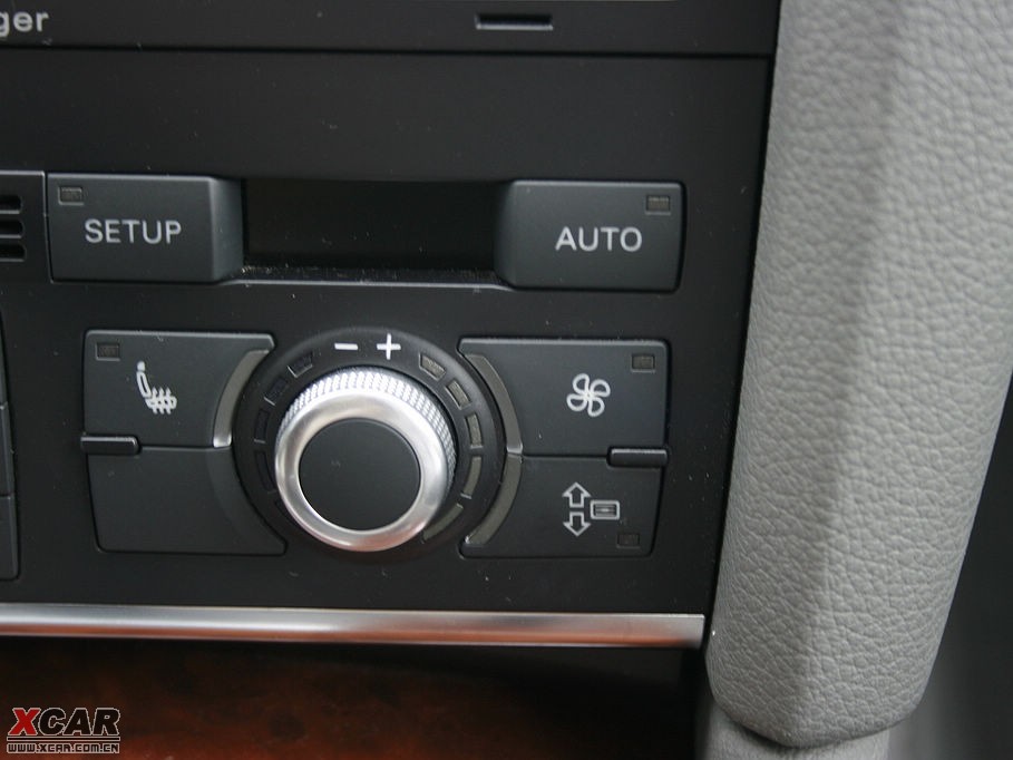 2009��W��Q7 4.2L quattro���A��