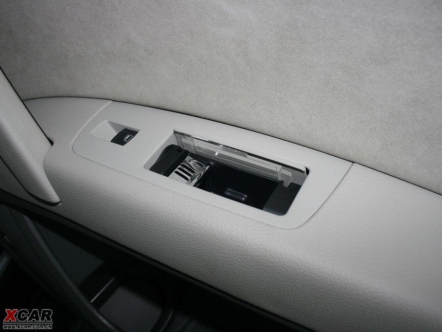 2009��W��Q7 4.2L quattro���A��