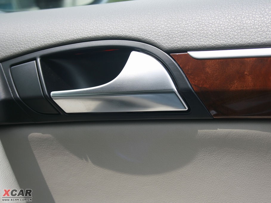 2009��W��Q7 4.2L quattro���A��