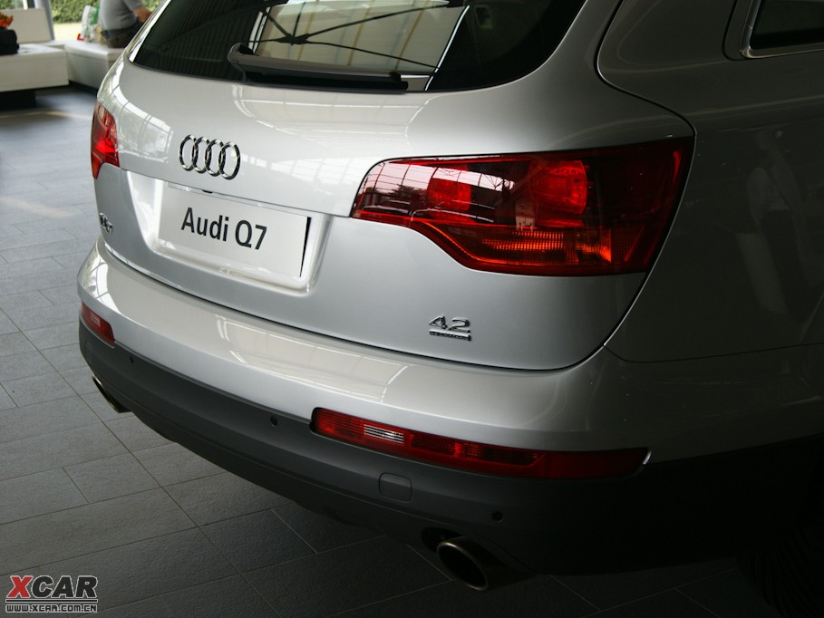 2009��W��Q7 4.2L quattro���m��