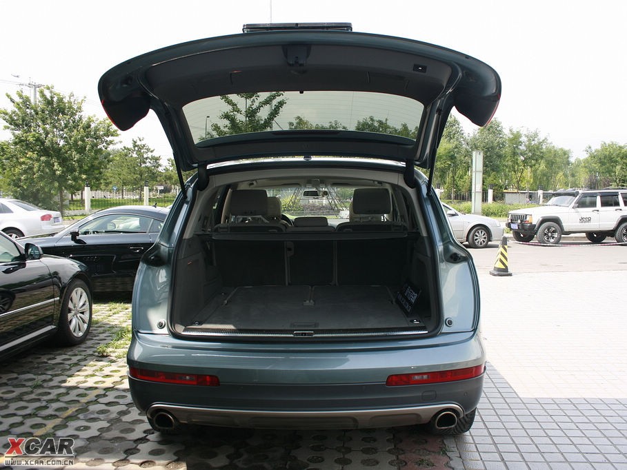 2009��W��Q7 4.2L quattro���A��