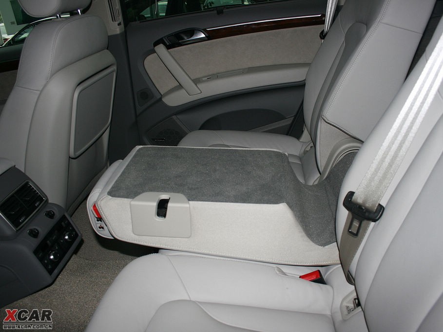 2009��?yu��n)W��Q7 4.2L quattro���A��