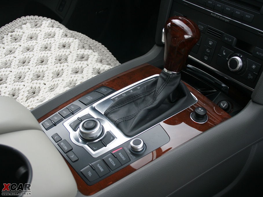 2009��W��Q7 4.2L quattro���A��