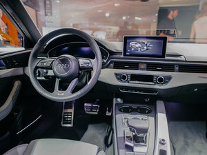 20163.0 TDI quattro п؅^