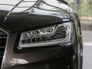 2016款45 TFSI quattro舒适型 大灯