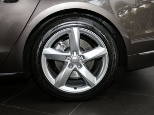 2016款45 TFSI quattro舒适型 轮圈