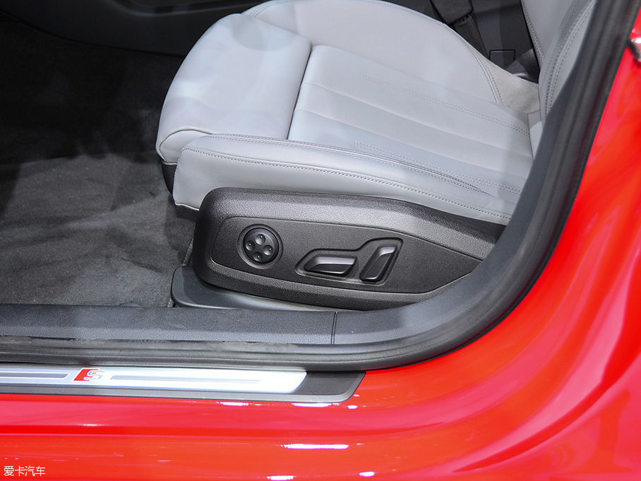 2016WA4 Avant 2.0T quattro