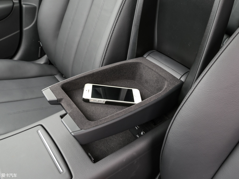 2015?yun)WA6 а quattro