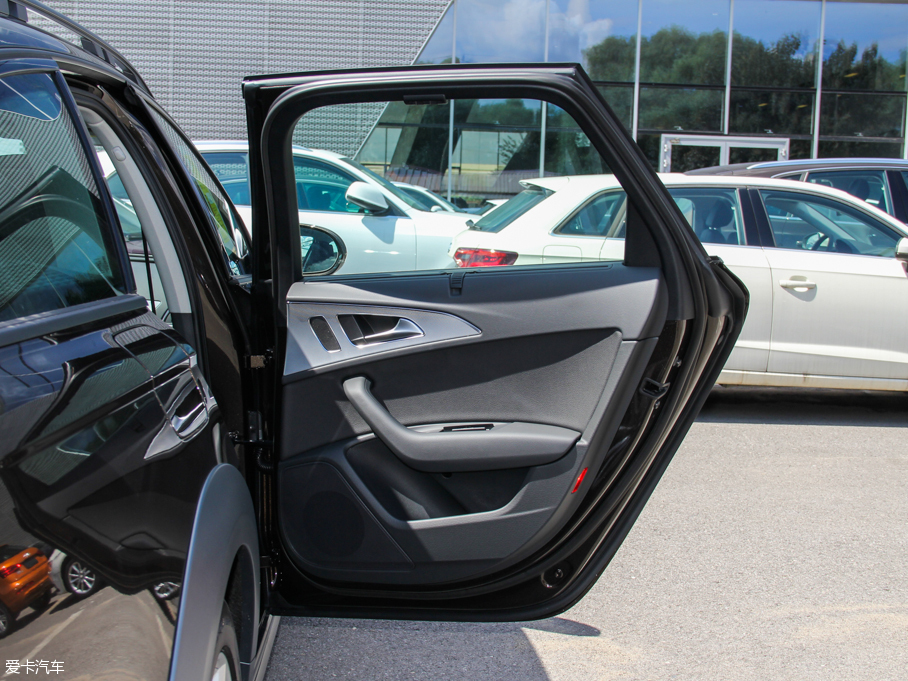 2015?yun)WA6 а quattro