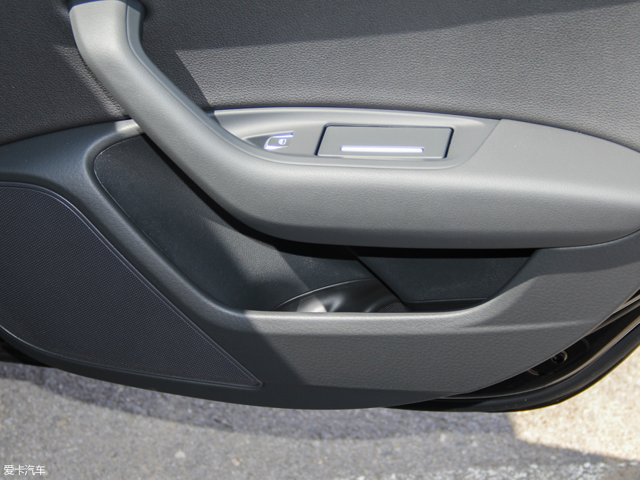 2015?yun)WA6 а quattro