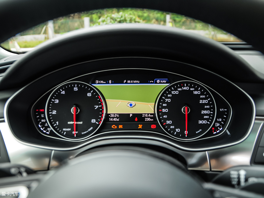 2015��W��A6 ���а� quattro