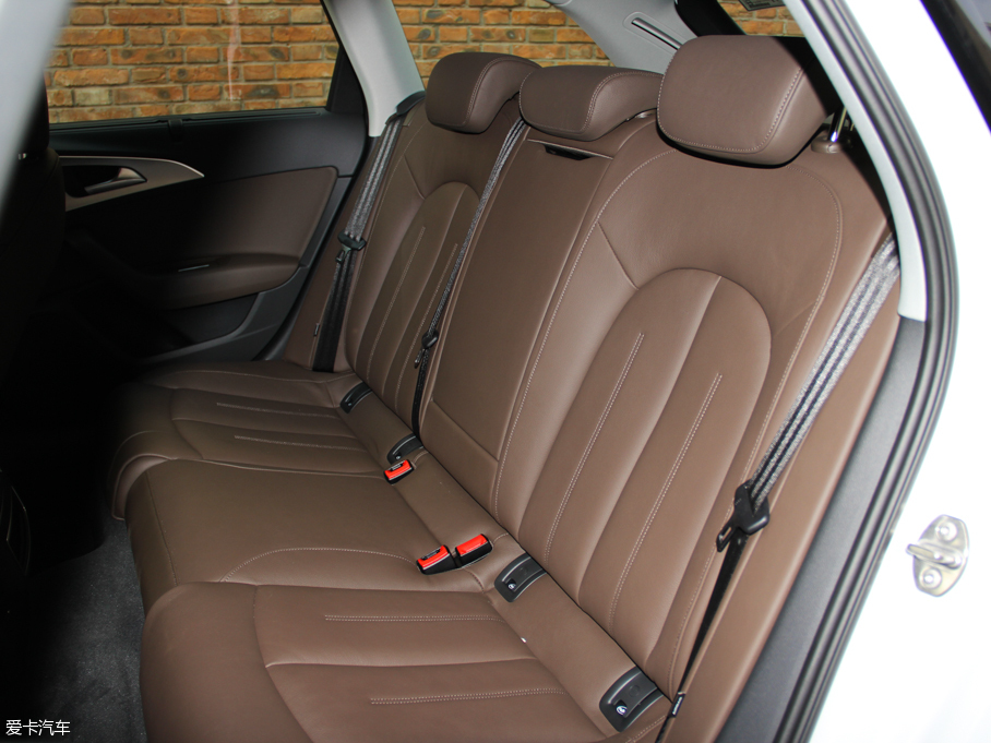 2015?yun)WA6 а quattro